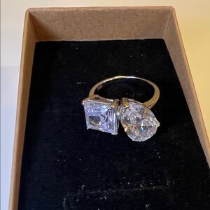 Elegant Silver and Gold Women's Ring